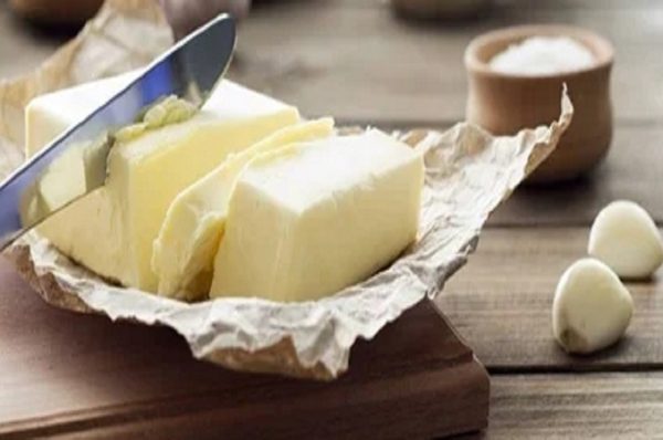 સુરતમાં ફરી નકલી કાંડ, પૂણા વિસ્તારની બે ડેરીમાંથી નકલી માખણ મળી આવ્યું