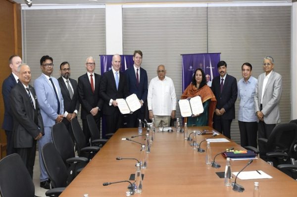 ગુજરાત મેરિટાઇમ બોર્ડ સાથે ગુજરાત પીપાવાવ પોર્ટ લિમિટેડે (APM ટર્મિનલ્સ) 17 હજાર કરોડ રૂપિયાના મૂડી રોકાણ માટે કર્યા MoU