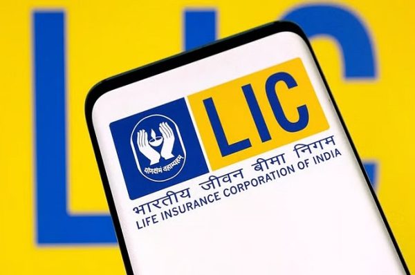 LIC Q2FY26 ના રિઝલ્ટ: નફો 31% વધીને 10,098 કરોડ થયો, પ્રીમિયમ આવક 5.49% વધી