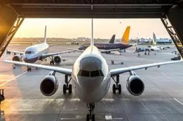 મુસાફરોને મોટો ઝટકો: એરલાઇન્સે દિવાળી માટે ટિકિટના દરમાં વધારો કર્યો, મુસાફરોની મુશ્કેલીઓ વધી