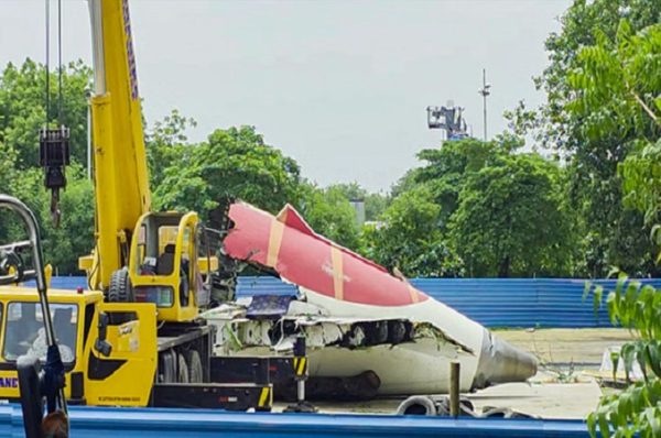 “અમદાવાદ એર ઇન્ડિયા ક્રેશની થાય પારદર્શક તપાસ”, વિમાન કેપ્ટનના પિતાએ કરી સુપ્રીમ કોર્ટને અપીલ 