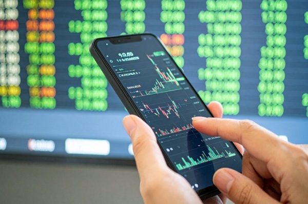 શેરબજારમાં દિવાળી, સેન્સેક્સ અને નિફ્ટીમાં ઉછાળો, બેંકિંગ, તેલ અને ગેસ ક્ષેત્રોમાં બમ્પર ખરીદી