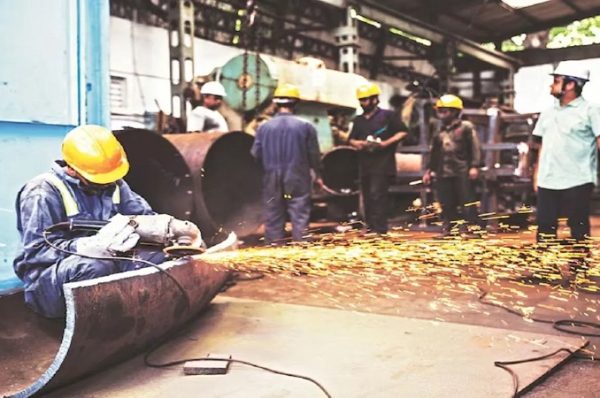 IIP ડેટા: સપ્ટેમ્બરમાં ઔદ્યોગિક ઉત્પાદન 4% વધ્યું, ઉત્પાદન ક્ષેત્ર તેજીમાં