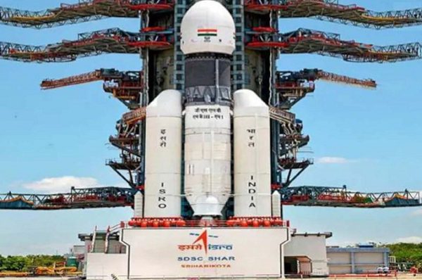ચંદ્રયાન-2 નો નવો કમાલ: ISRO એ ચંદ્રના ધ્રુવીય રહસ્યો ખોલ્યા, પાણી-બરફની શક્યતાને મજબૂત બનાવી!