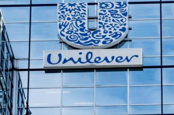 FMCG સેક્ટરની જાયન્ટ કંપની હિન્દુસ્તાન યુનિલિવરનાં સ્ટોક પ્રાઈસમાં સતત ઘટાડો, ડિમર્જર પર આવ્યું મોટું અપડેટ