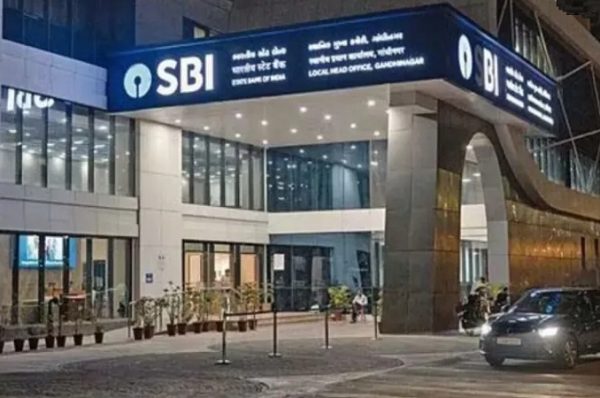 SBIની mCASH, OnlineSBI અને YONO Lite સેવા 1 ડિસેમ્બરથી બંધ થઈ જશે, તમારી બેંકિંગ સર્વિસ પર પડશે અસર