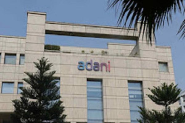 એક પછી એક બબ્બે કંપનીઓને વેચી દેવાઈ, શા માટે અદાણી વિલ્મર પછી ગૌતમ અદાણીએ આ કંપની વેચી?