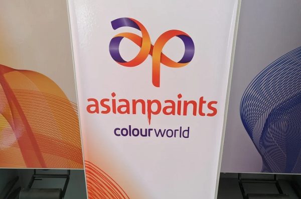 એશિયન પેઇન્ટ્સના નફામાં 43% ની વૃદ્ધિ, ડિવિડન્ડની જાહેરાતથી રોકાણકારો ગેલમાં, શેરમાં 4%નો ઉછાળો