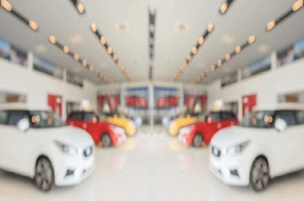 ઓક્ટોબરમાં ડીલર શોરૂમમાં રેકોર્ડ માસિક ડિસ્પેચ સાથે કારનું વેચાણ નવી ટોચ પર પહોંચ્યું