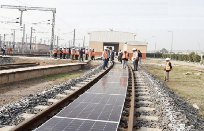 હવે ટ્રેનો પણ સોલાર ઉર્જાથી દોડશે, NCRTC એ  ‘સોલાર ઓન ટ્રેક’ પાયલોટ પ્રોજેક્ટ શરૂ કર્યો