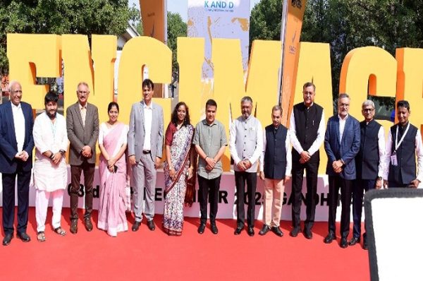 ગાંધીનગર ખાતે ENGIMACH’ એક્ઝિબિશન: 10,000થી વધુ ઉત્પાદનોનું પ્રદર્શન, દેશ-વિદેશની અંદાજે 1,100 કંપનીઓ સહભાગી બની