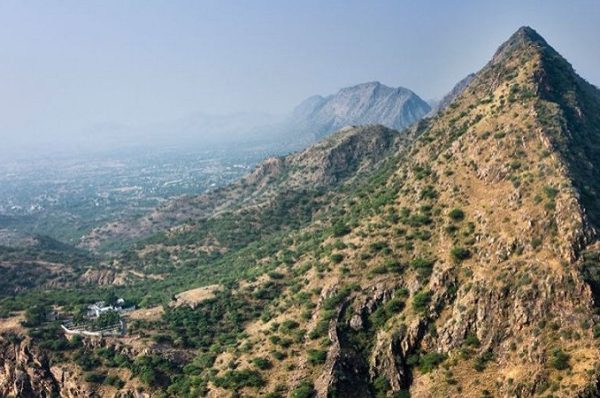 અરવલ્લીનાં પર્વતોમાં નવા ખાણકામને મંજૂરી નહી, સમગ્ર અરવલ્લીને સુરક્ષિત રખાશે, વિવાદ વચ્ચે કેન્દ્ર સરકારનો મોટો નિર્ણય 