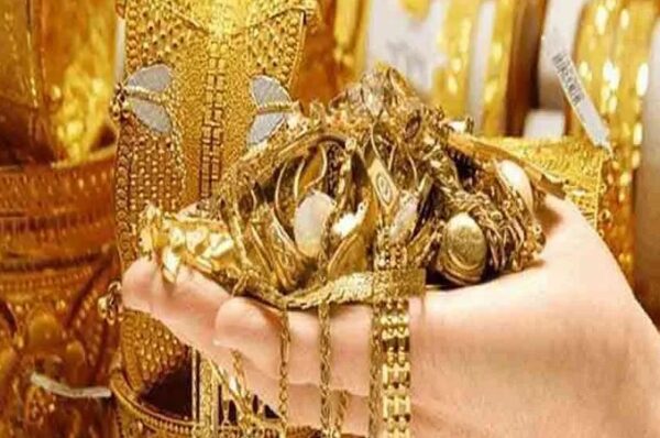 સોના-ચાંદીનો સટ્ટો રમતી રાજકોટની 44 પેઢીઓનાં ઉઠમણાને લઈ વેપારીઓમાં હાહાકાર, તપાસ એજન્સીઓની ચાંપતી નજર