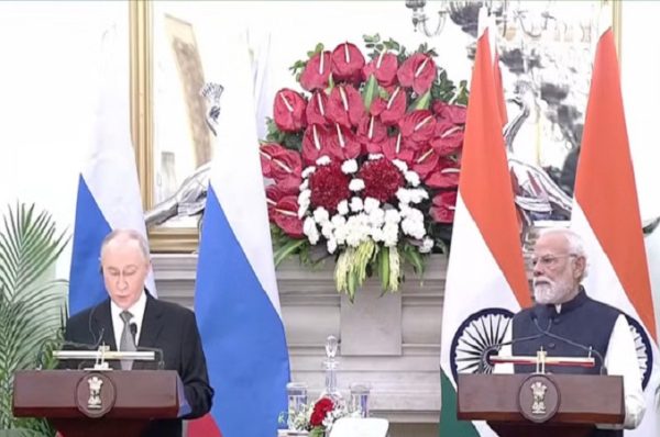 ભારત અને રશિયા વચ્ચે કરાર: ભારતે કરી રશિયનો માટે ફ્રી વિઝાની જાહેરાત, પુતિને કહ્યું, “ભારતને વિના અવરોધે ઓઈલ આપવાનું ચાલુ રાખશે”