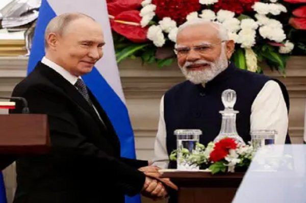 “ભારત અને રશિયા વચ્ચે મુક્ત વેપાર પર ચર્ચા,”PM મોદીએ કહ્યું, “વેપારમાં $100 બિલિયનનો લક્ષ્યાંક”