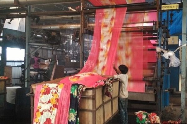 નવેમ્બર 2025 માં ભારતની ટેક્સટાઈલ અને કાપડની નિકાસમાં 9.4% નો વધારો નોંધાયો, અમેરિકાનાં ટેરિફ વોરની ઐસી તૈસી