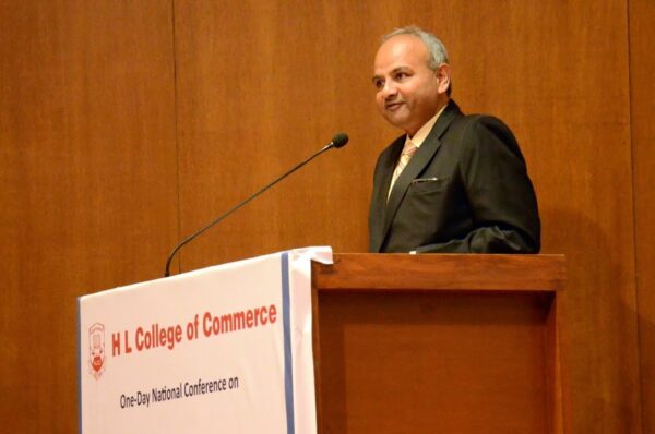 જાન્યુઆરી માસના વેચાણનું બિલ માર્ચના રિટર્નમાં બતાવે તો બાકી ટેક્સ પરનું વ્યાજ આપમેળે ઉમેરાઈ જશે