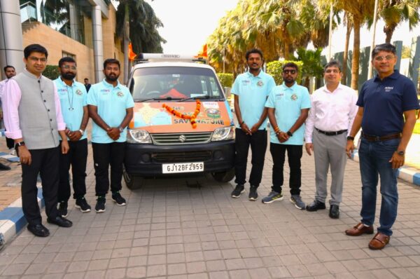 અદાણી મુંદ્રા પોર્ટથી ભવ્ય આધ્યાત્મિક મહાયાત્રાનો પ્રારંભઃ અદાણી શ્રીમદ ભાગવત કથાનો સંદેશ ભારત અને નેપાળમાં લઈ જવાની અનોખી પહેલ કરી