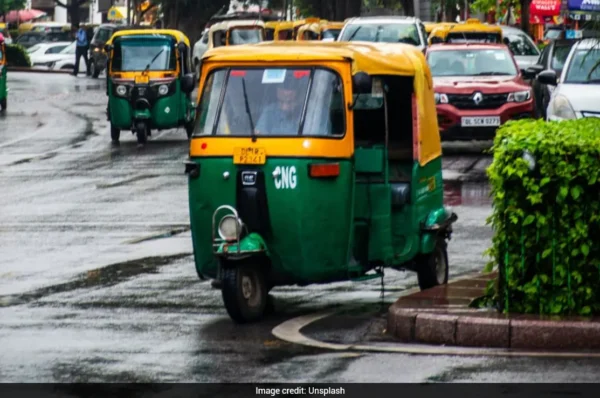 વાહનો-ઉદ્યોગોમાં વપરાતા સીએનજી અને રસોડામાં વપરાતા પીએનજીના ભાવમાં વધારો 