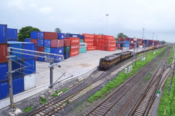 Customs Brokers Protest Holding Export Consignments Based on “Absurd” Risky Container Parameters